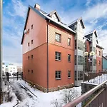 Stylish 1br Kalaranna, Walk To Old Town, Port, Cafes Korter *
