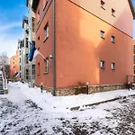 Stylish 1br Kalaranna, Walk To Old Town, Port, Cafes Apartment Tallinn