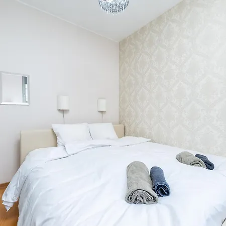 Stylish 1br Kalaranna, Walk To Old Town, Port, Cafes Lägenhet *
