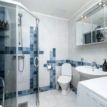 Korter Stylish 1br Kalaranna, Walk To Old Town, Port, Cafes