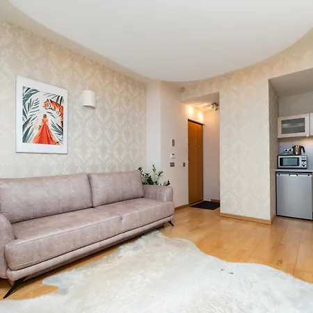 Stylish 1br Kalaranna, Walk To Old Town, Port, Cafés *