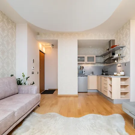 Stylish 1br Kalaranna, Walk To Old Town, Port, Cafés *