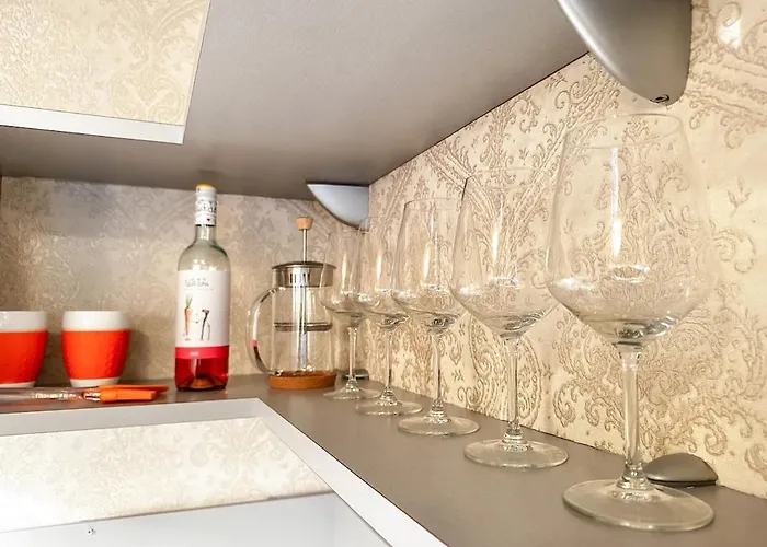 Stylish 1br Kalaranna, Walk To Old Town, Port, Cafes * 탈린