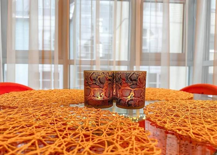 Stylish 1br Kalaranna, Walk To Old Town, Port, Cafes *