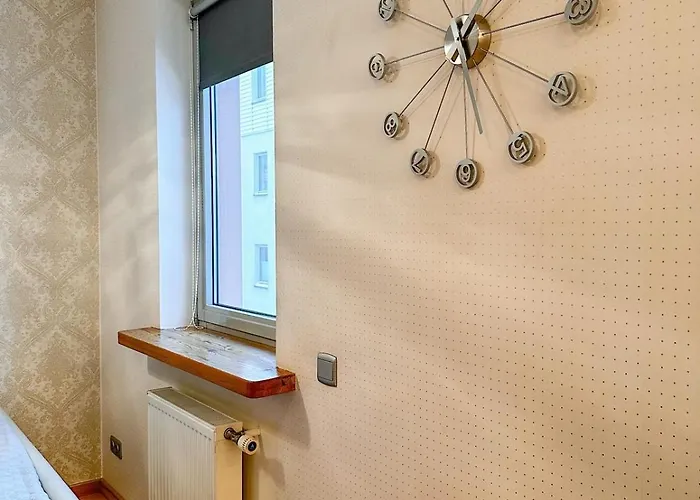 Stylish 1br Kalaranna, Walk To Old Town, Port, Cafes *