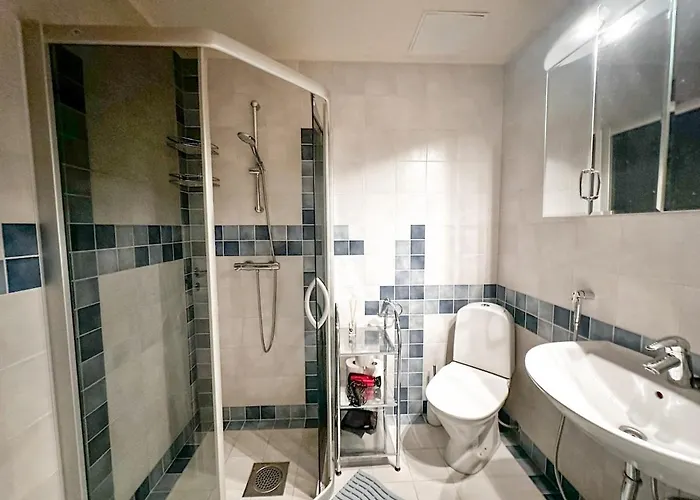 Stylish 1br Kalaranna, Walk To Old Town, Port, Cafes 아파트 *