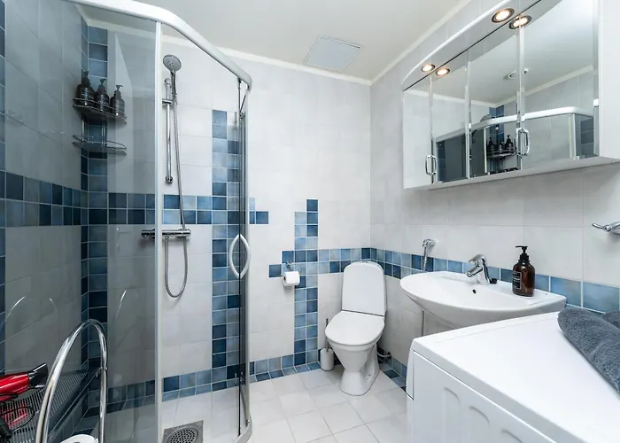 Lägenhet Stylish 1br Kalaranna, Walk To Old Town, Port, Cafes