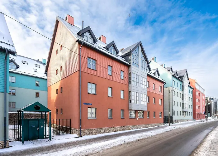 Stylish 1br Kalaranna, Walk To Old Town, Port, Cafes * Tallinn