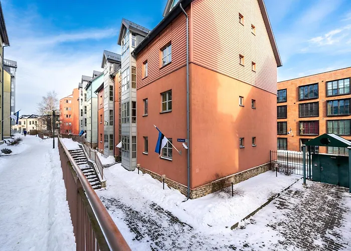 Lägenhet Stylish 1br Kalaranna, Walk To Old Town, Port, Cafes Tallinn