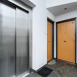 Stylish 1br Kalaranna, Walk To Old Town, Port, Cafes アパート タリン