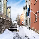 アパート Stylish 1br Kalaranna, Walk To Old Town, Port, Cafes タリン