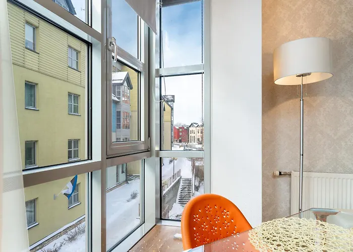 Stylish 1br Kalaranna, Walk To Old Town, Port, Cafés * Tallinn