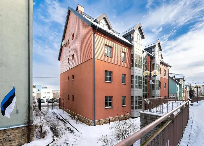 Stylish 1br Kalaranna, Walk To Old Town, Port, Cafés Appartement *